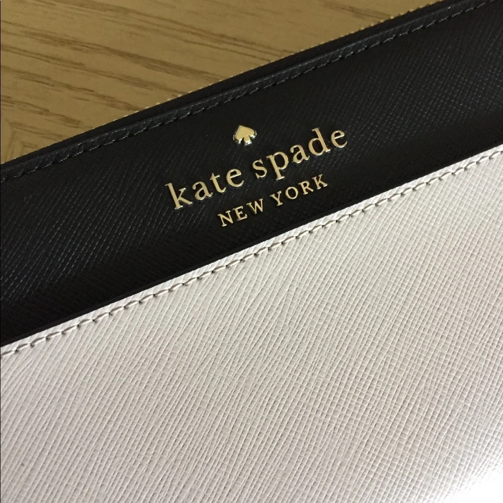Kate Spade Warm Beige And Black Leather Wallet
